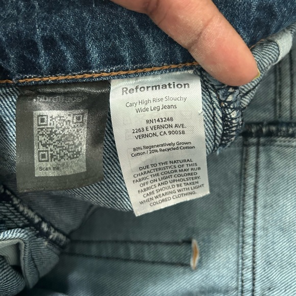 Reformation | Cary High Rise Slouchy Wide Leg Jeans in Cabo Reworked Wash - Picture 8 of 16